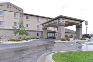 Property entrance - Comfort Inn Evansville - Casper (Evansville)