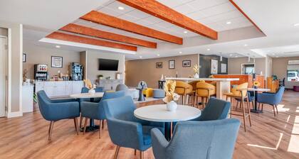Casco Bay Hotel Portland Airport - Maine Mall, an Ascend Collection Hotel