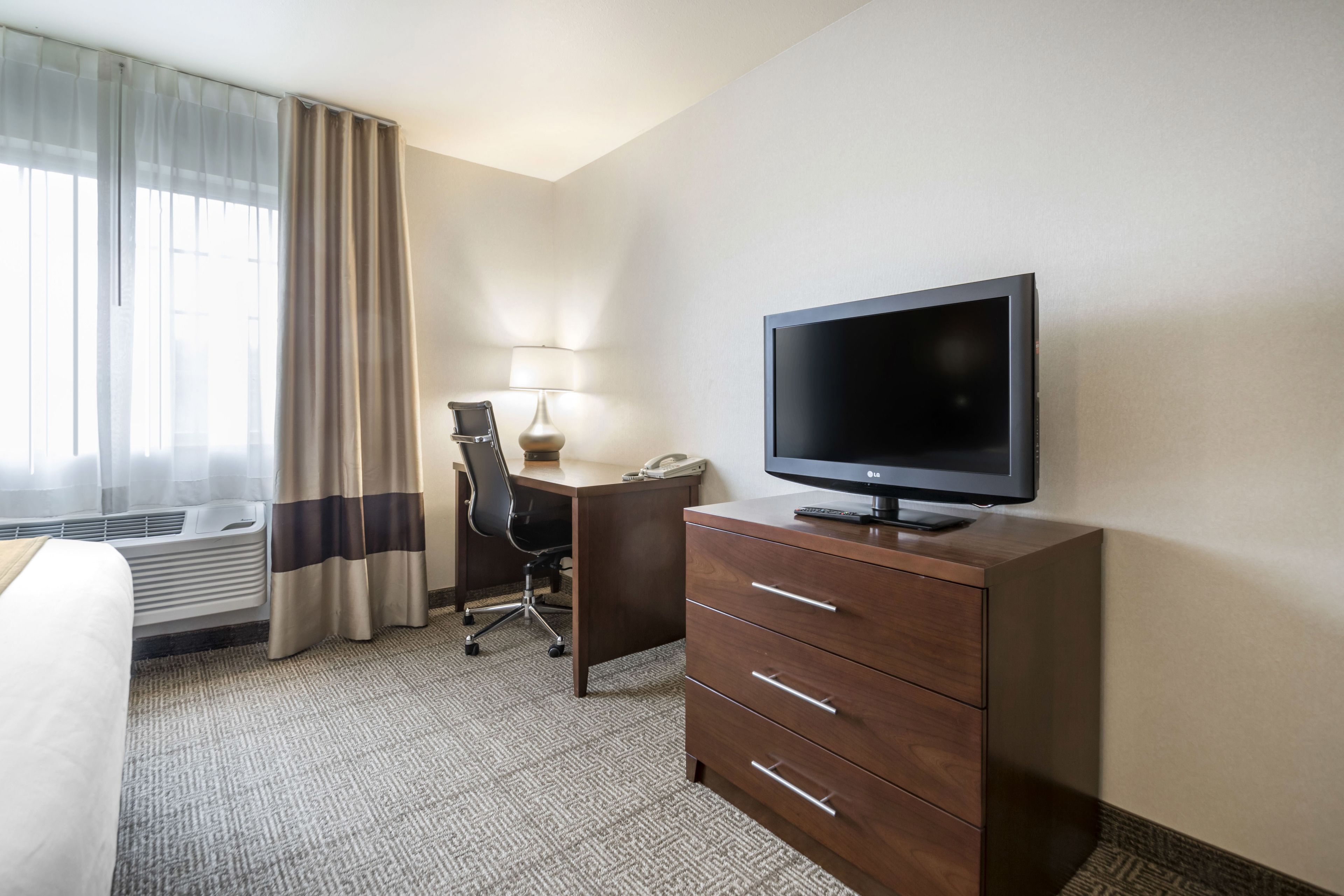 in-room business centre