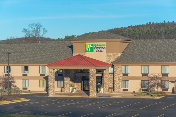 Holiday Inn Express & Suites Cooperstown By Ihg - Cooperstown, NY