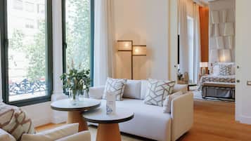 Presidential Suite | Biancheria da letto di alta qualità, minibar, una cassaforte in camera