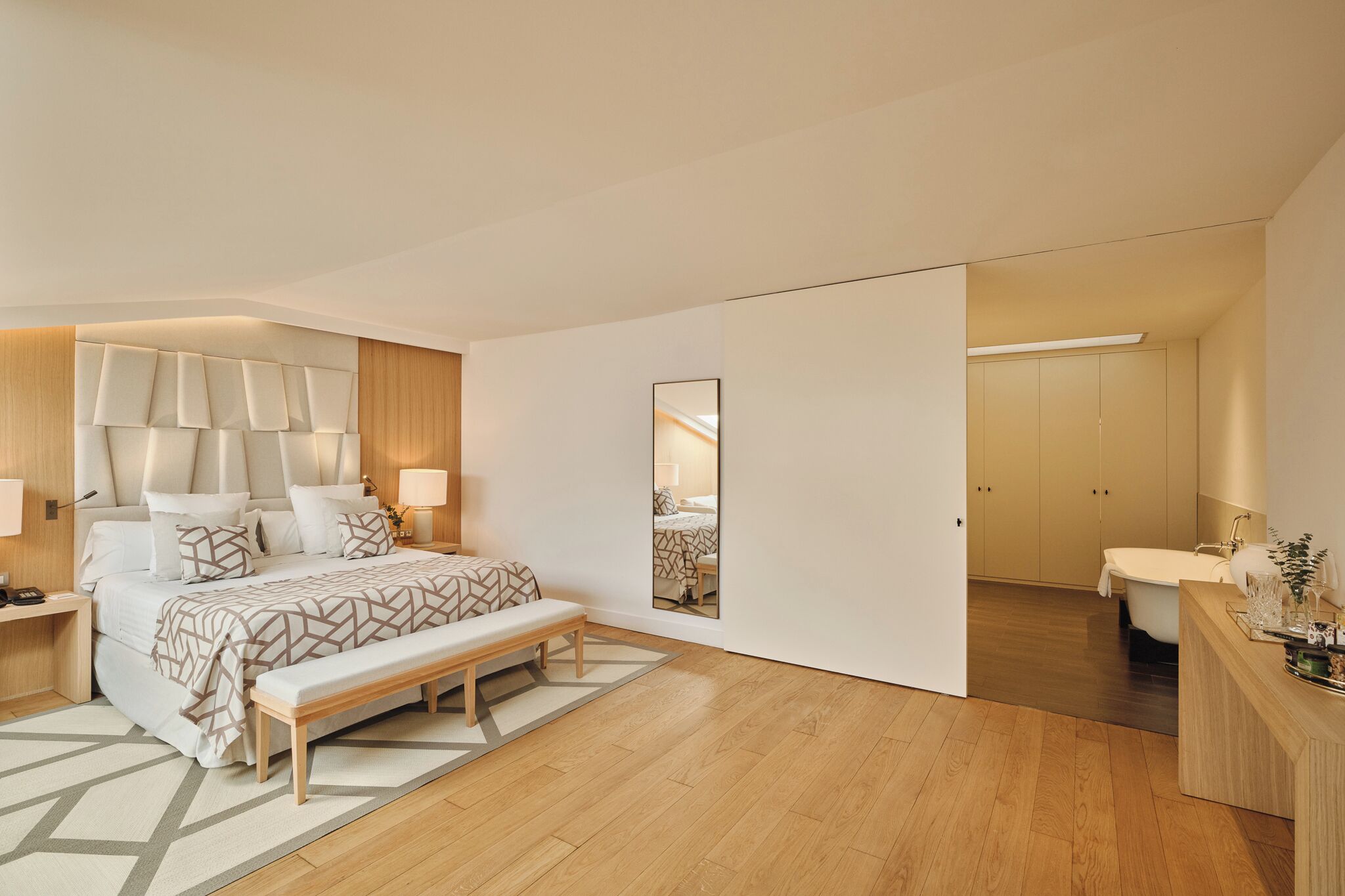 Junior Suite | Premium bedding, minibar, in-room safe, desk