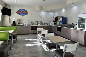 Desayuno continental incluido todos los días 