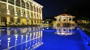 Outdoor pool, pool umbrellas, pool loungers