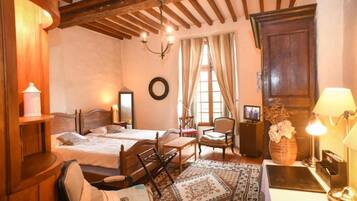 Individually decorated, blackout curtains, soundproofing, free WiFi