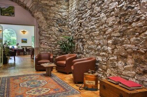 Mostrador para check-in y check-out