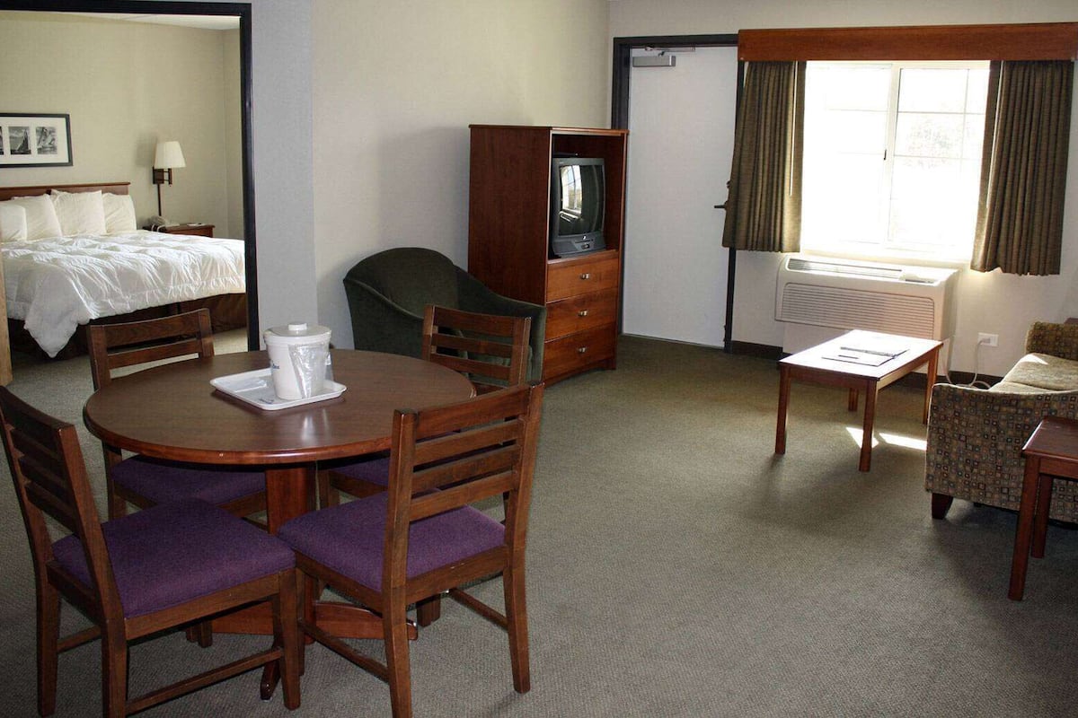 in-room safe, desk, blackout curtains, iron/ironing board