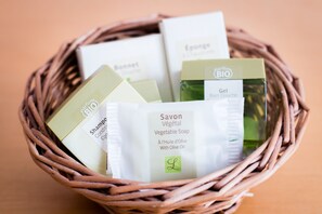 Free toiletries, towels