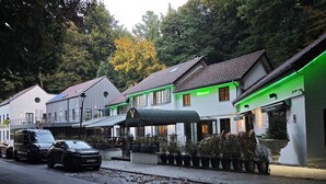 Front of property - Auberge Au Repos des Chasseurs  (Brussels)