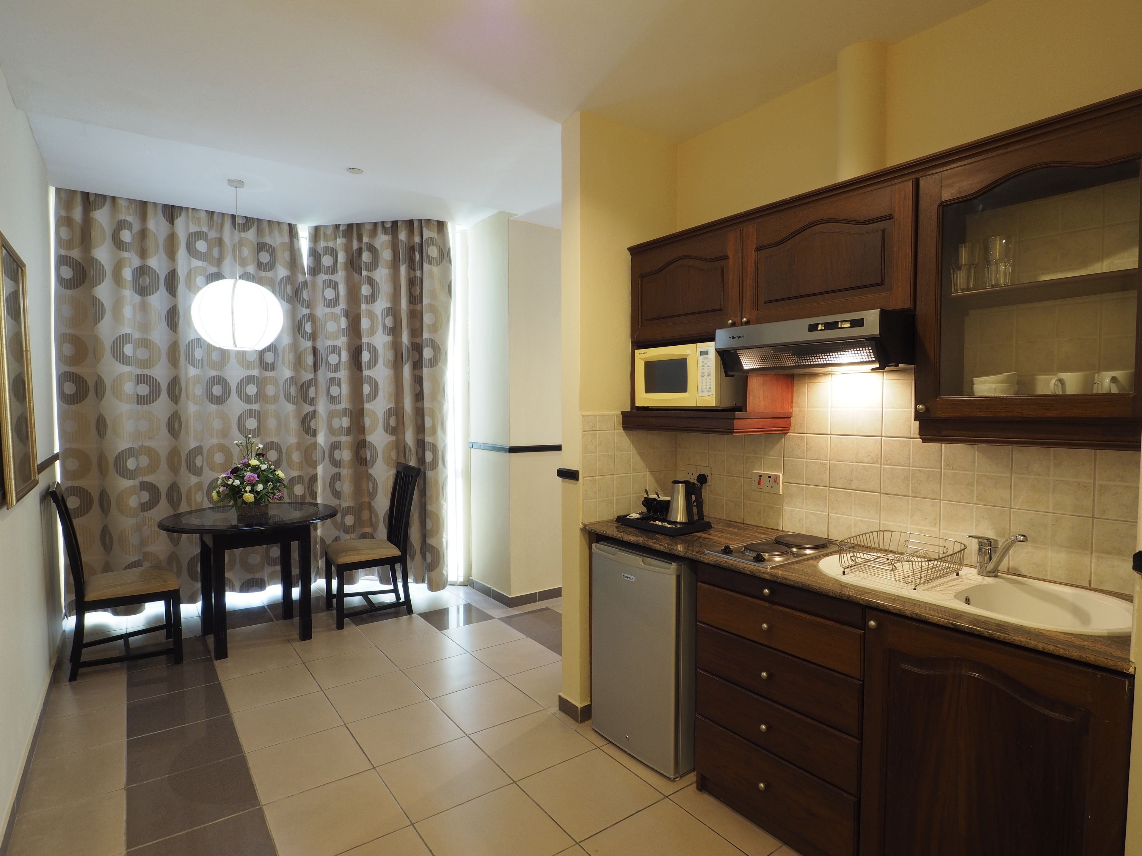 Photo - Harbour View Suites