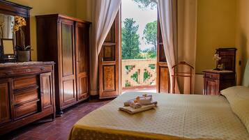 Caja de seguridad en la habitación, escritorio y wifi gratis