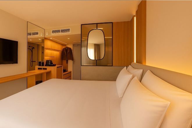 In-room safe, desk, blackout curtains, soundproofing