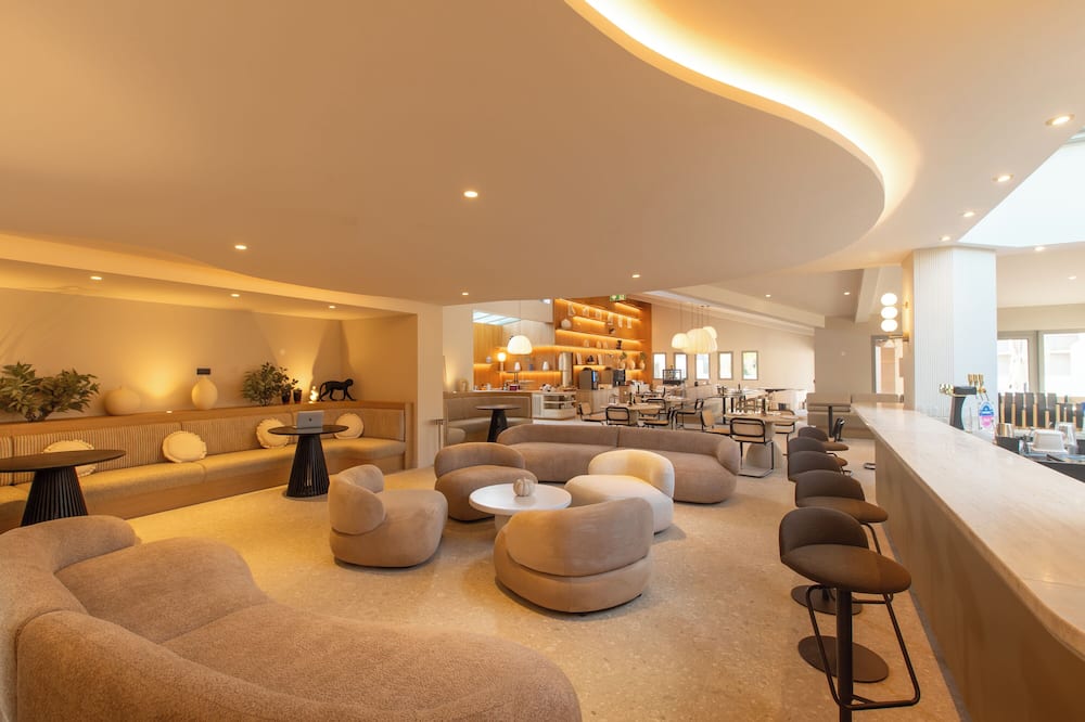 Golden Tulip Avignon Le Paradou