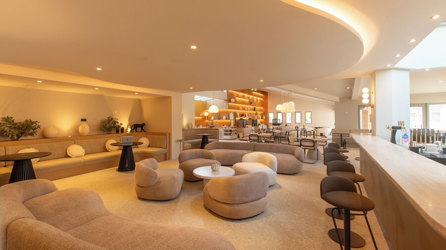 Golden Tulip Avignon Le Paradou