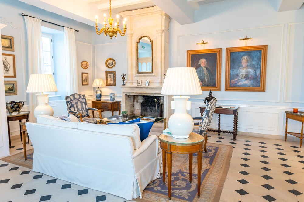 Hotel De Toiras by null