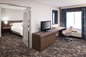 Premium bedding, pillowtop beds, in-room safe, desk