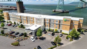 Exterior - Holiday Inn Express & Suites Astoria by IHG (Astoria)