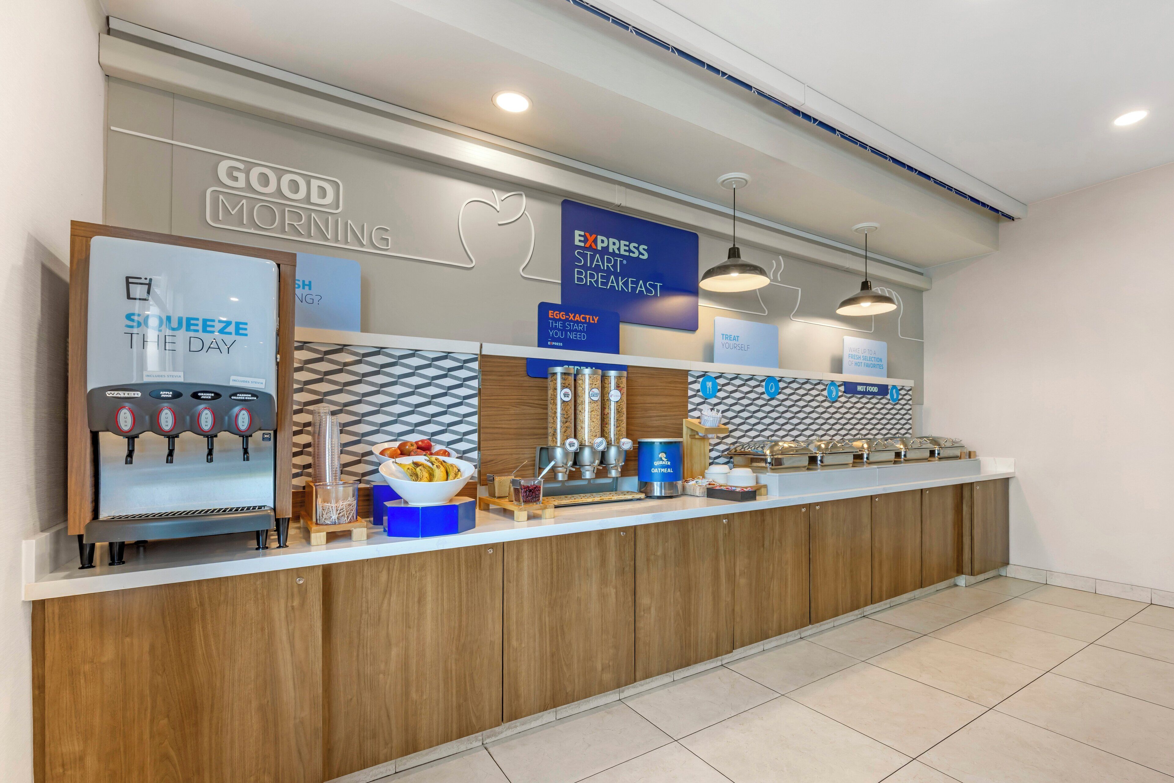 free daily full breakfast