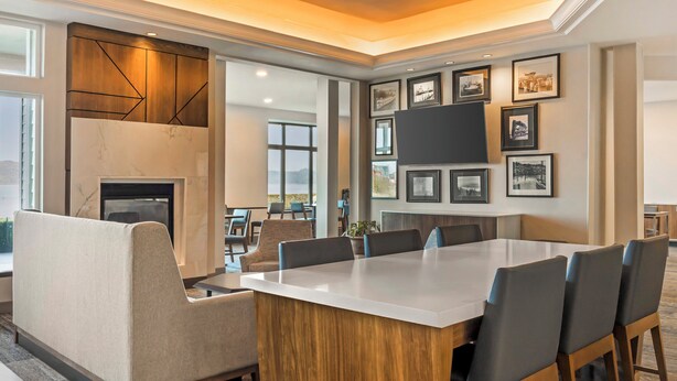 Exterior - Holiday Inn Express & Suites Astoria by IHG (Astoria)