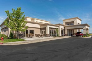 Exterior - Comfort Inn & Suites Logan Near University (Logan)