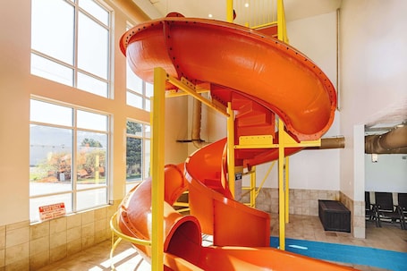 Indoor pool, open 8:00 AM to 10:00 PM, sun loungers