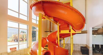 Comfort Inn & Suites Logan Near University