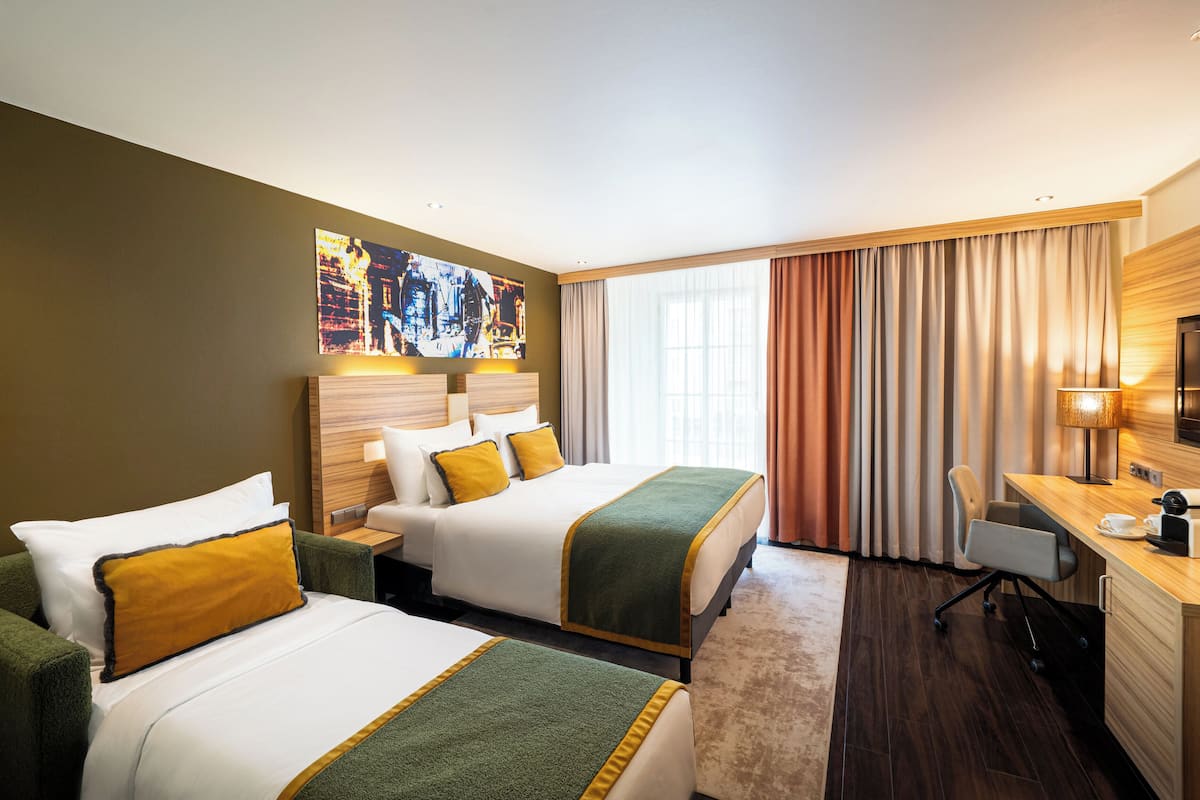 Premium bedding, minibar, in-room safe, desk