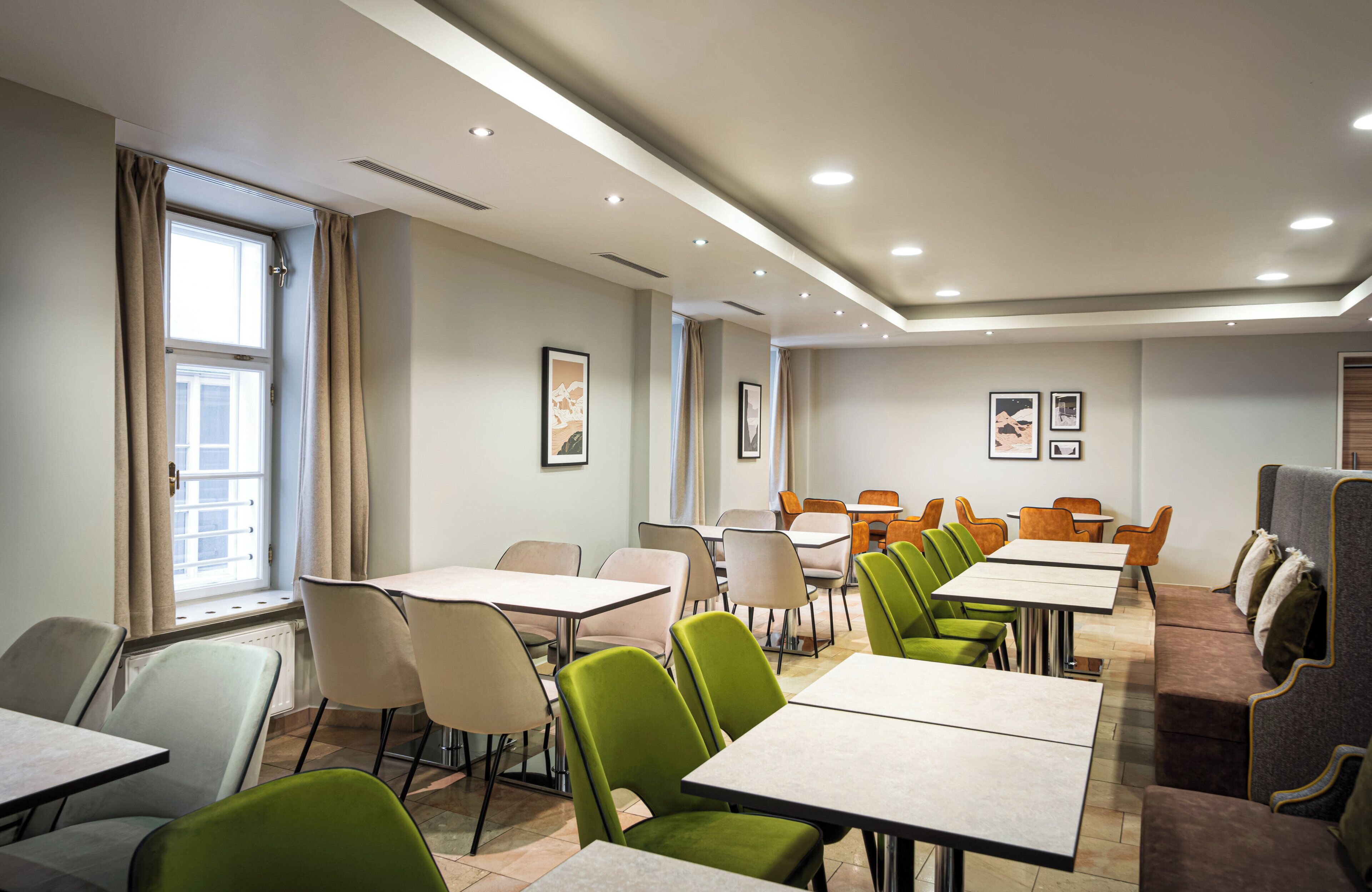 daily buffet breakfast (eur 16 per person)