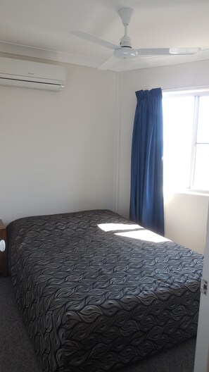 Standard Villa, 2 Bedrooms | Iron/ironing board, free WiFi - Illawong Beach Resort (Paget)