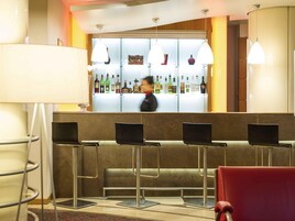 酒吧（店内）