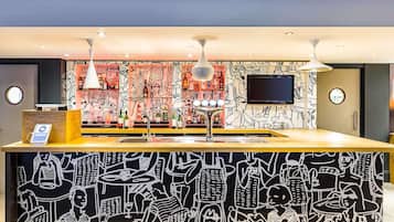 Breakfast, lunch and dinner served