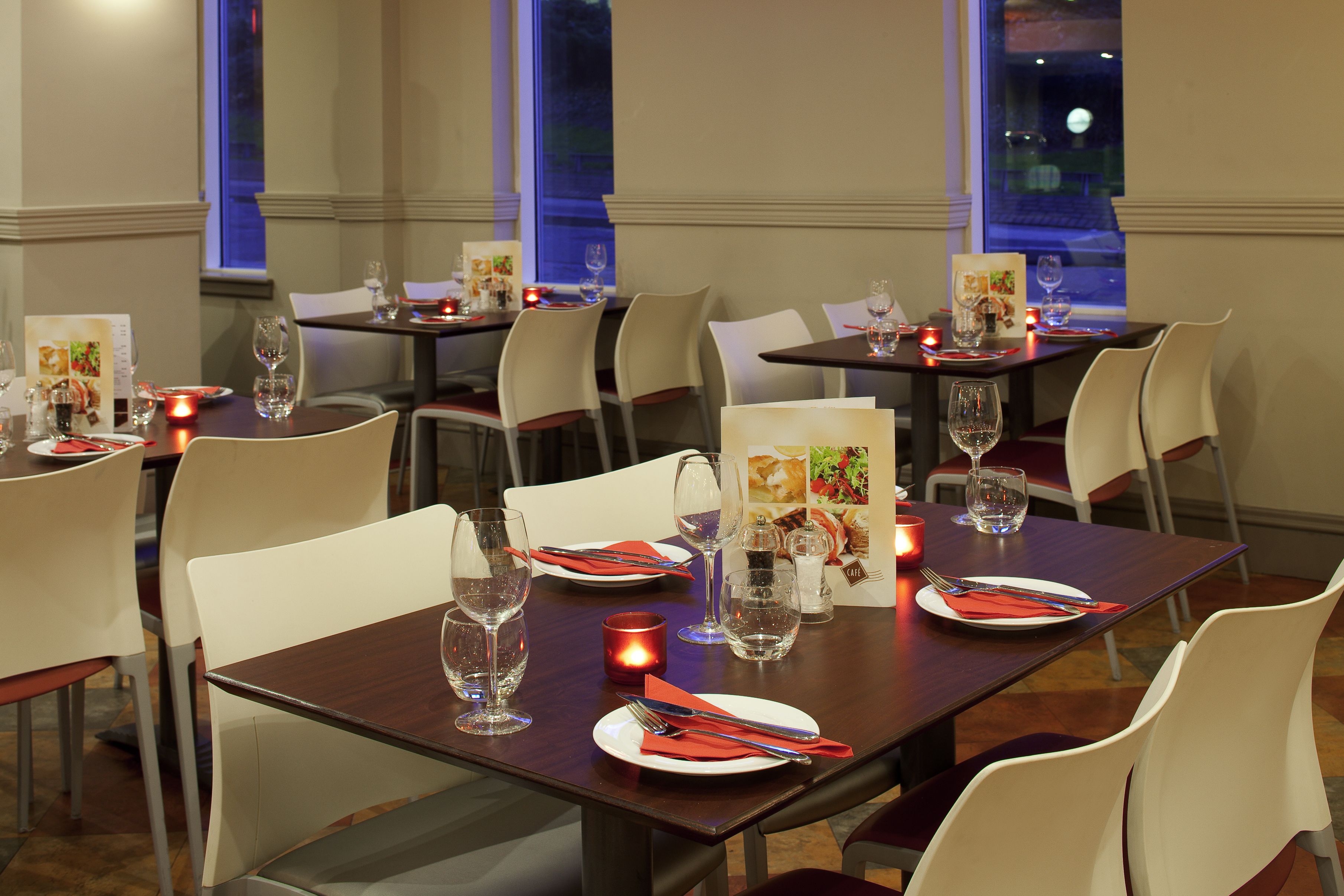 Breakfast, lunch and dinner served