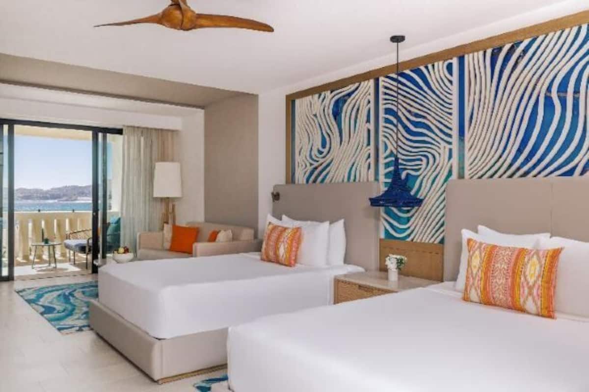 Egyptian cotton sheets, premium bedding, down duvets, pillow-top beds