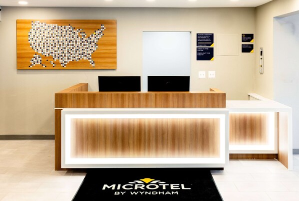 Lobby - Microtel Inn & Suites by Wyndham Olean/Allegany (Olean)