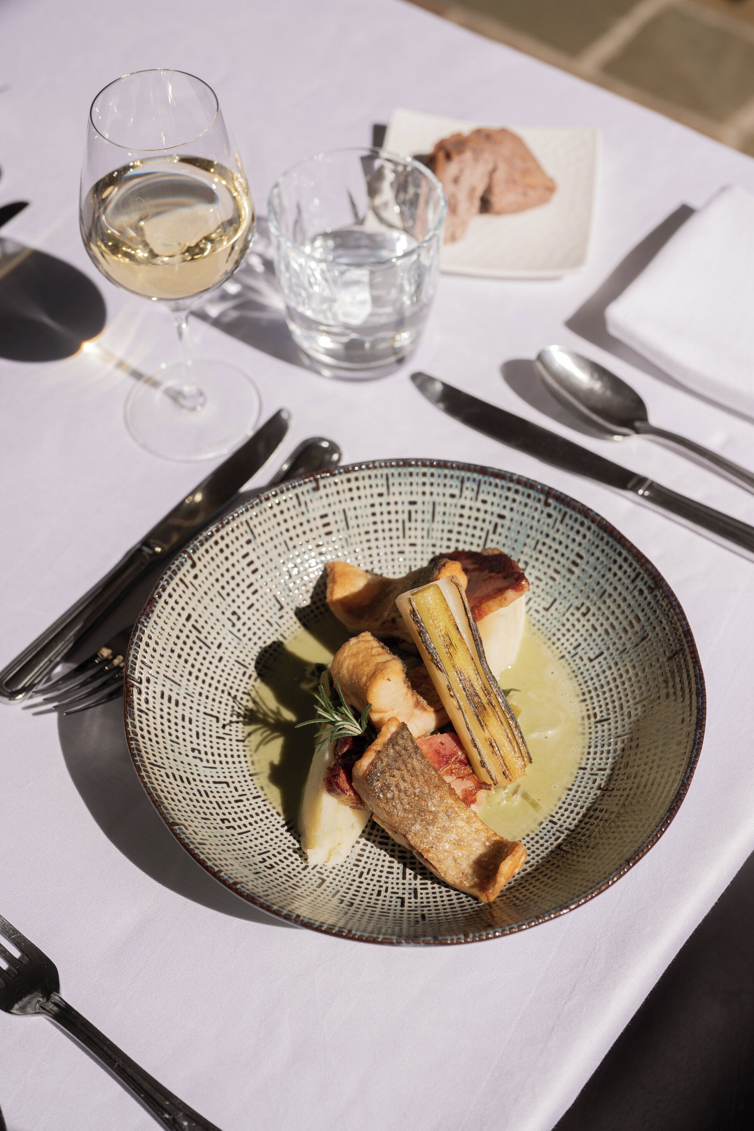 lunch and dinner served, french cuisine