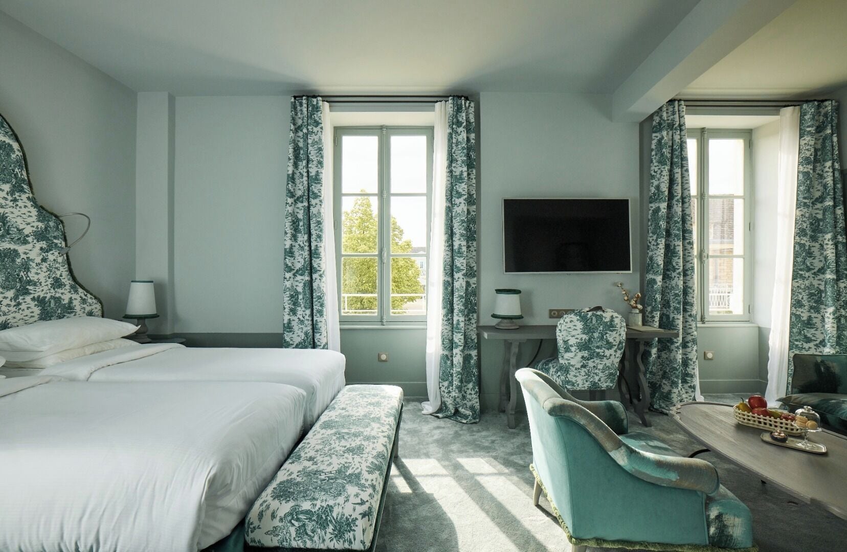 Rom (Manoir) | Minibar, safe på rommet, skrivebord og wi-fi (inkludert)