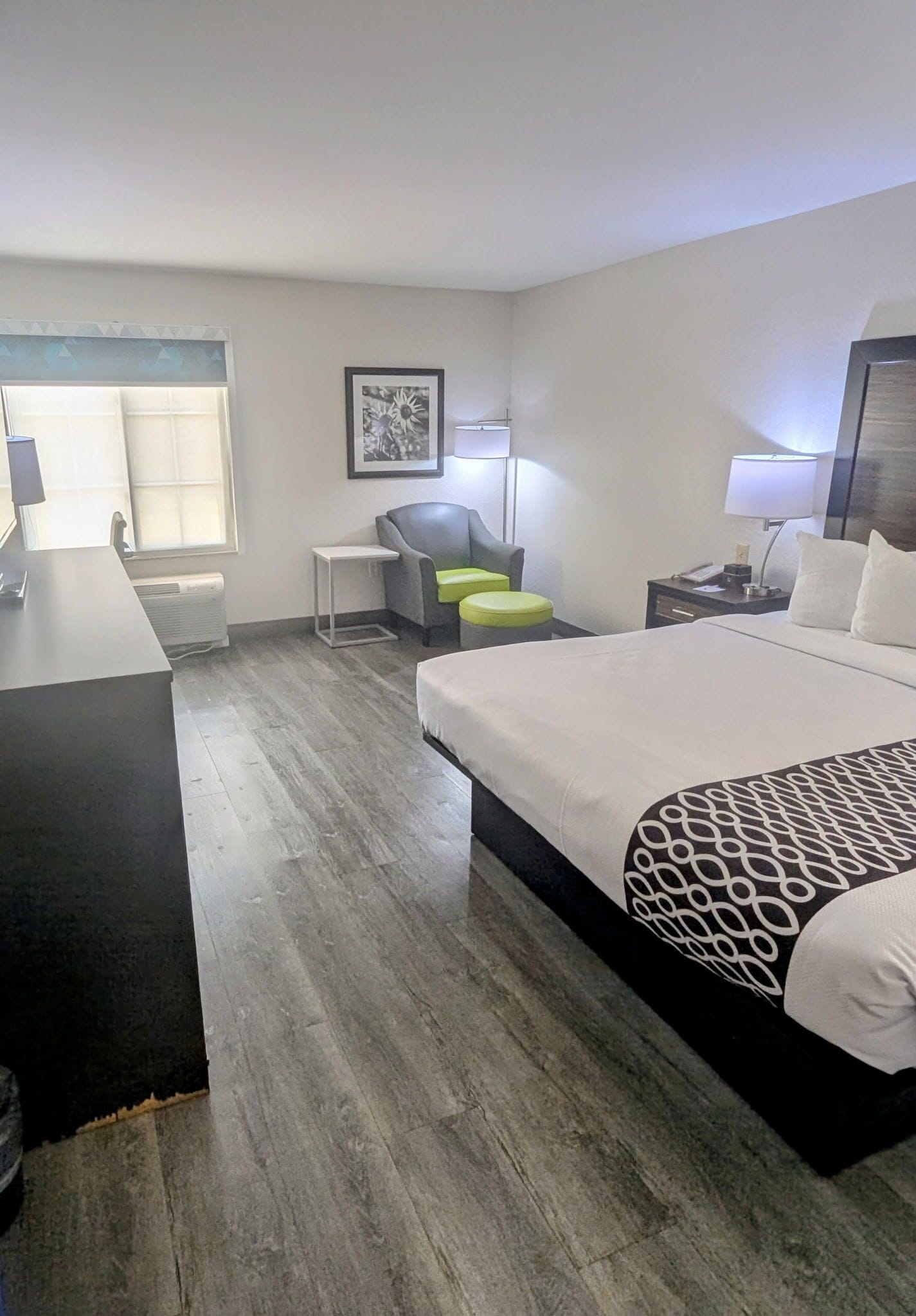 room, 1 king bed, non smoking | premium bedding, desk, iron/ironing board, free cots/infant beds