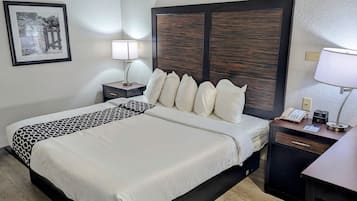 Deluxe Room, 1 King Bed, Non Smoking | Premium bedding, desk, iron/ironing board, free cots/infant beds
