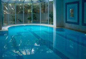 Indoor pool - Holiday Inn Athens Attica Av. Airport West by IHG (Paiania)