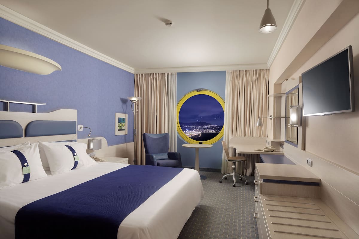 1 bedroom, premium bedding, down duvets, tempur-pedic beds