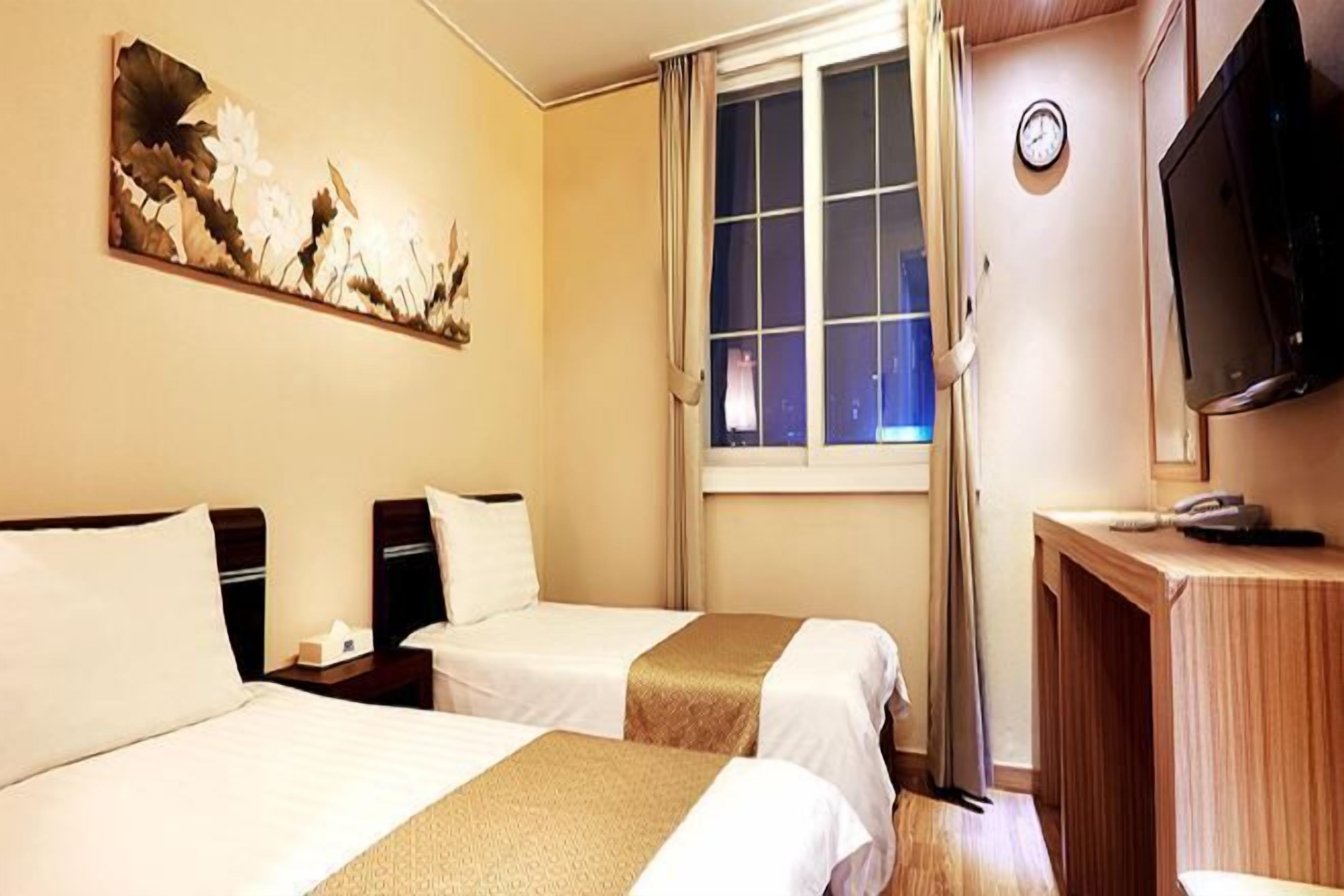 遮光布/窗簾、免費無線上網、床單