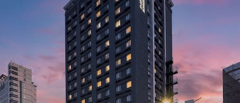 Run Of House | Exterior