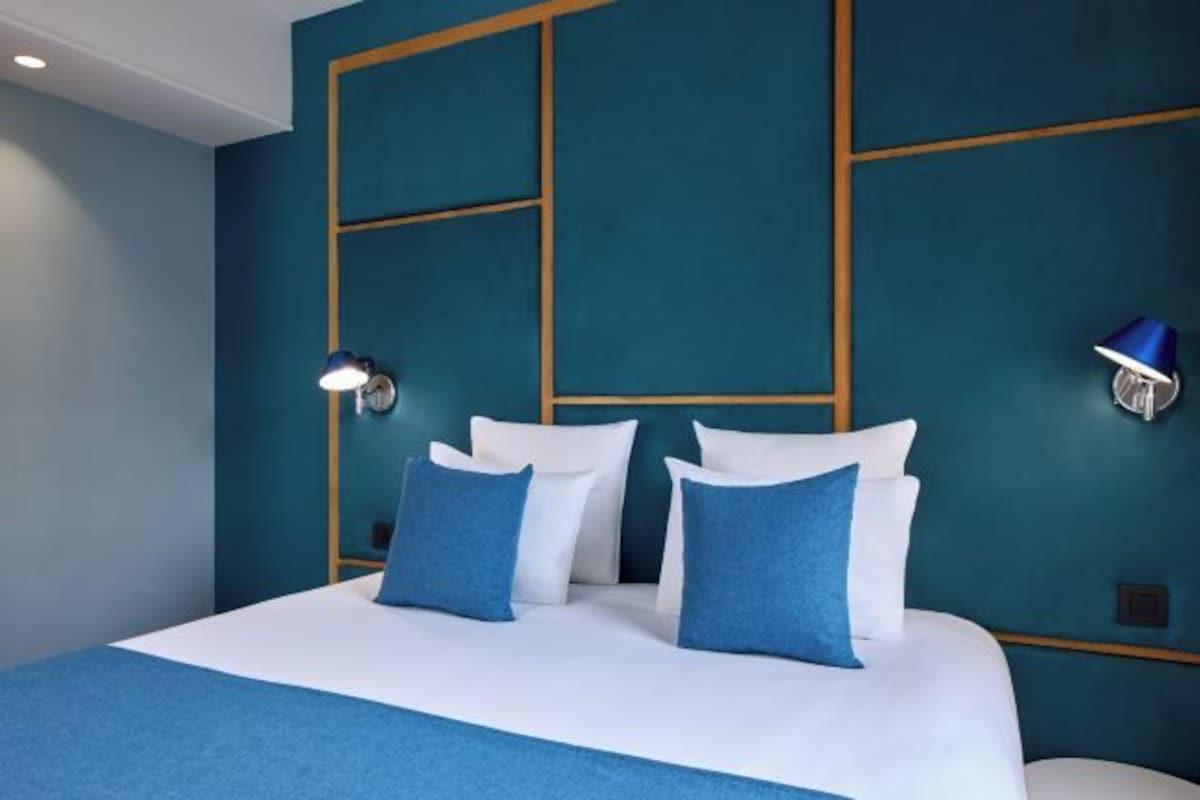 In-room safe, desk, soundproofing, free cots/infant beds