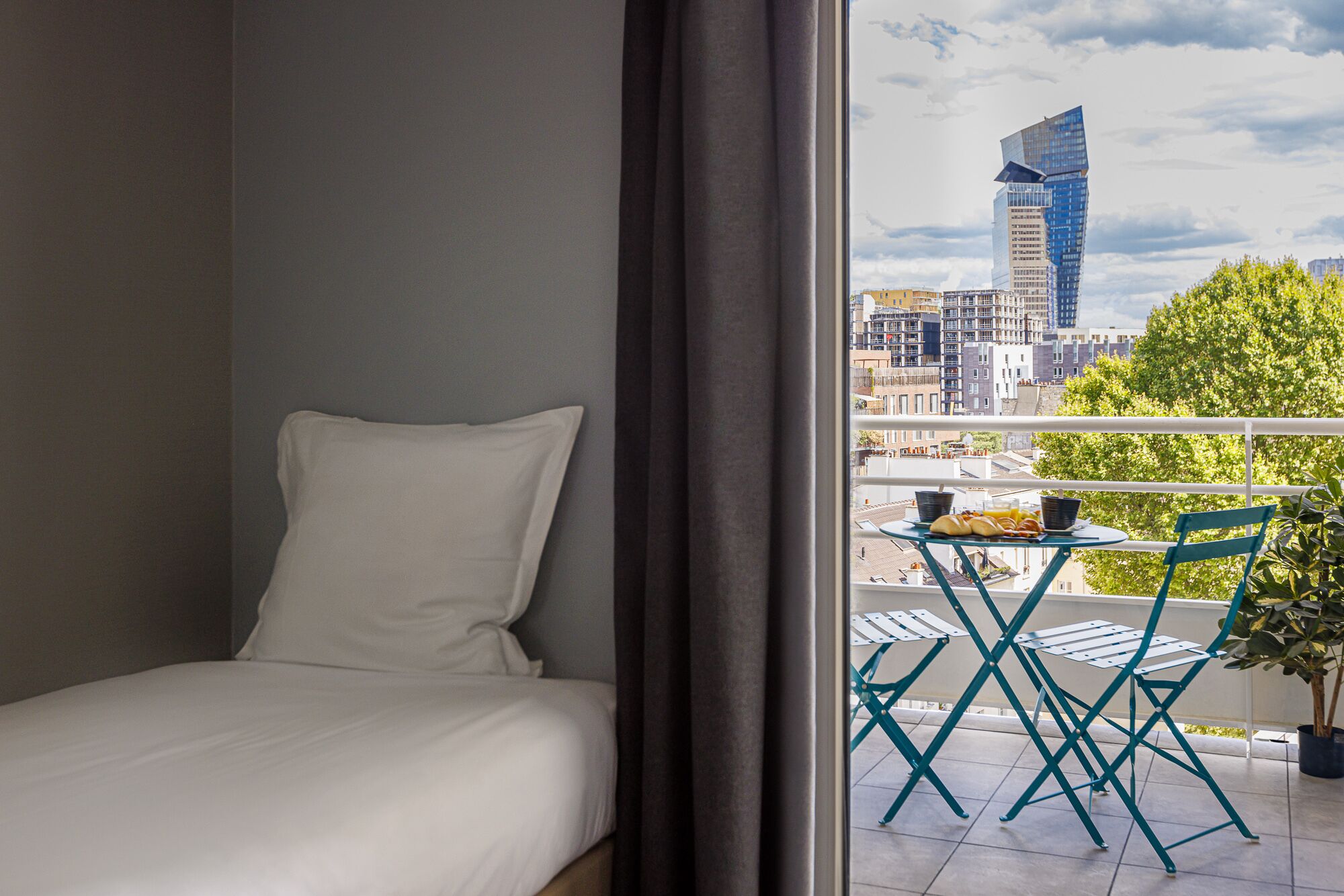 Superior Triple Room | In-room safe, desk, soundproofing, free cots/infant beds