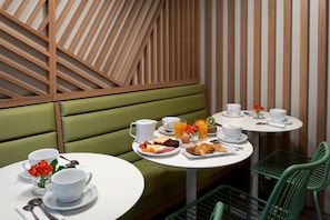 Daily buffet breakfast (EUR 14 per person)