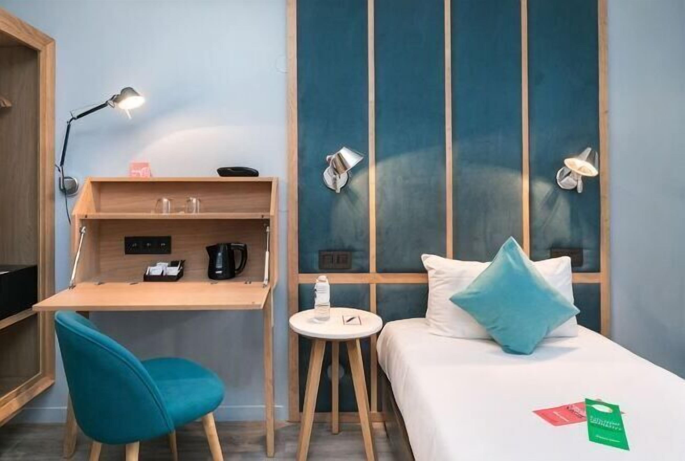 In-room safe, desk, soundproofing, free cribs/infant beds