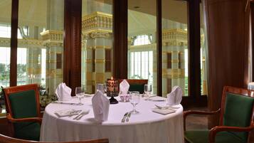 3 restaurants, breakfast, lunch, dinner served; Asian cuisine