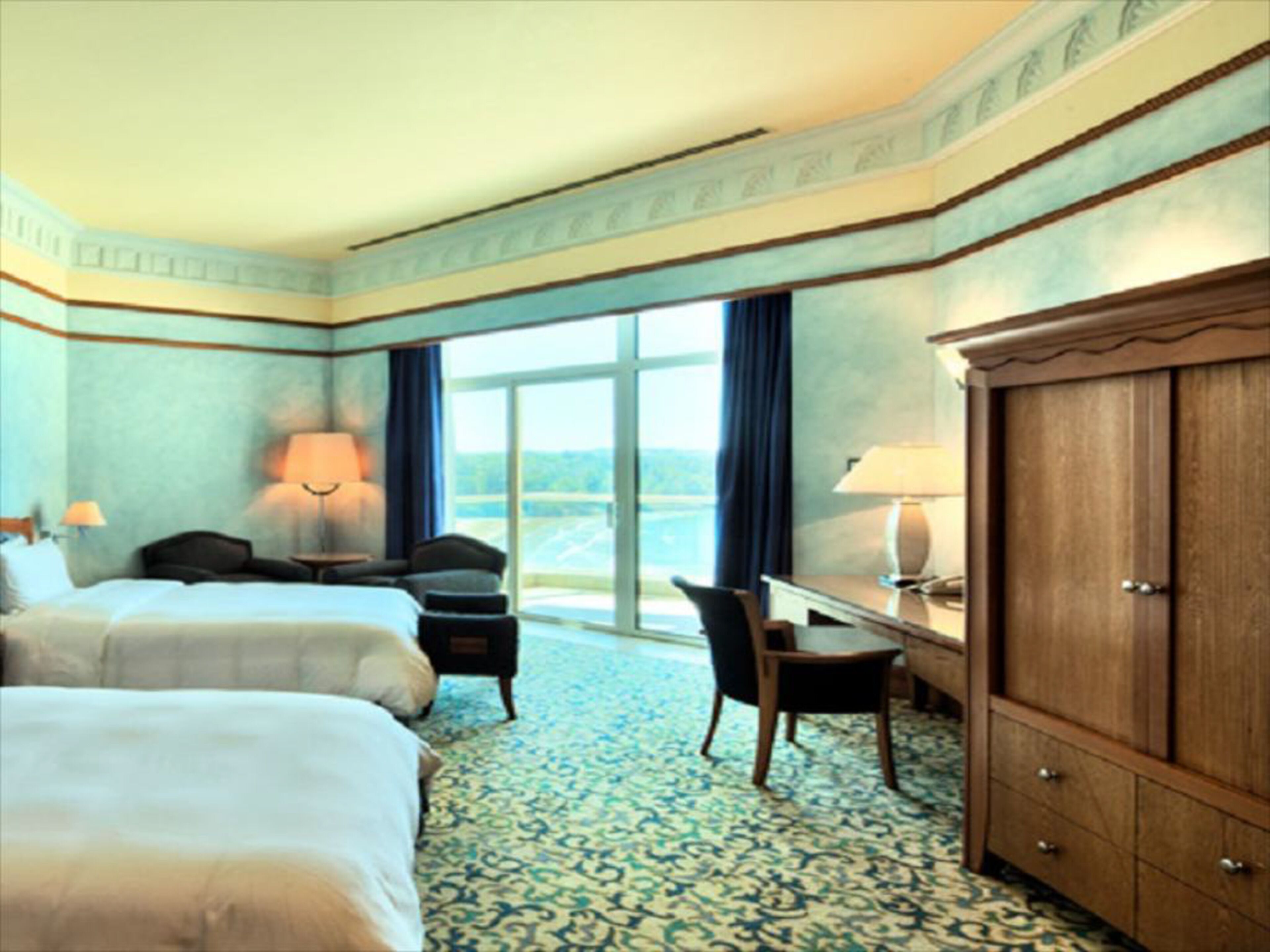 ocean room | minibar, in-room safe, desk, blackout curtains
