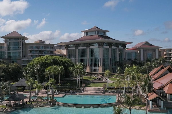 Phòng Superior | Minibar, két bảo mật tại phòng, bàn, màn/rèm cản sáng