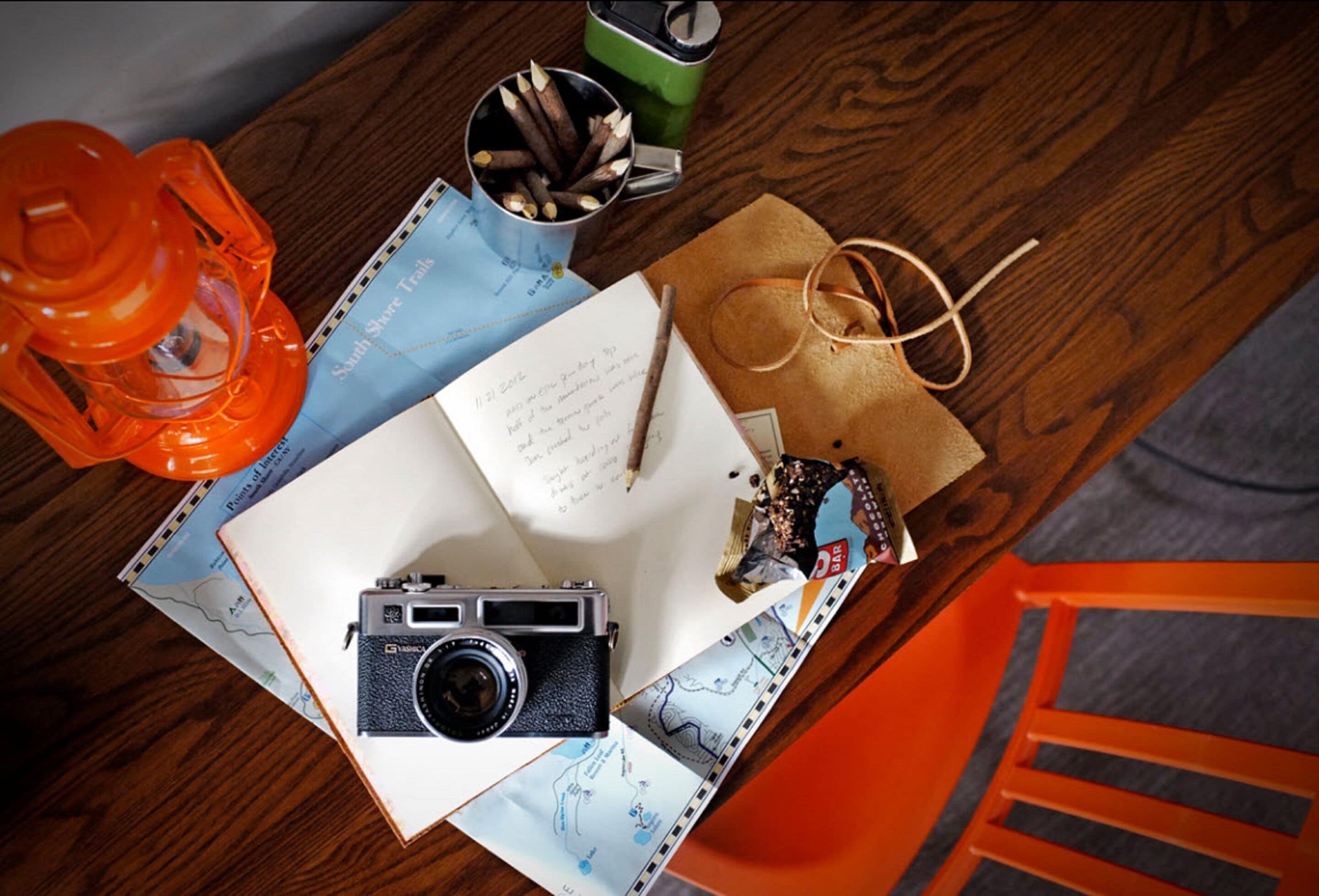 standard room, 1 king bed | premium bedding, in-room safe, desk, iron/ironing board